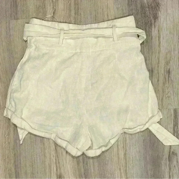 BNDI White Paperbag Belted High Rise Button Fly Linen Blend Cuff Shorts Size M - Picture 4 of 7